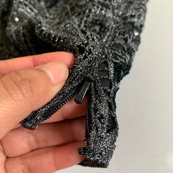 Express Crop Top - Picture 5 of 7